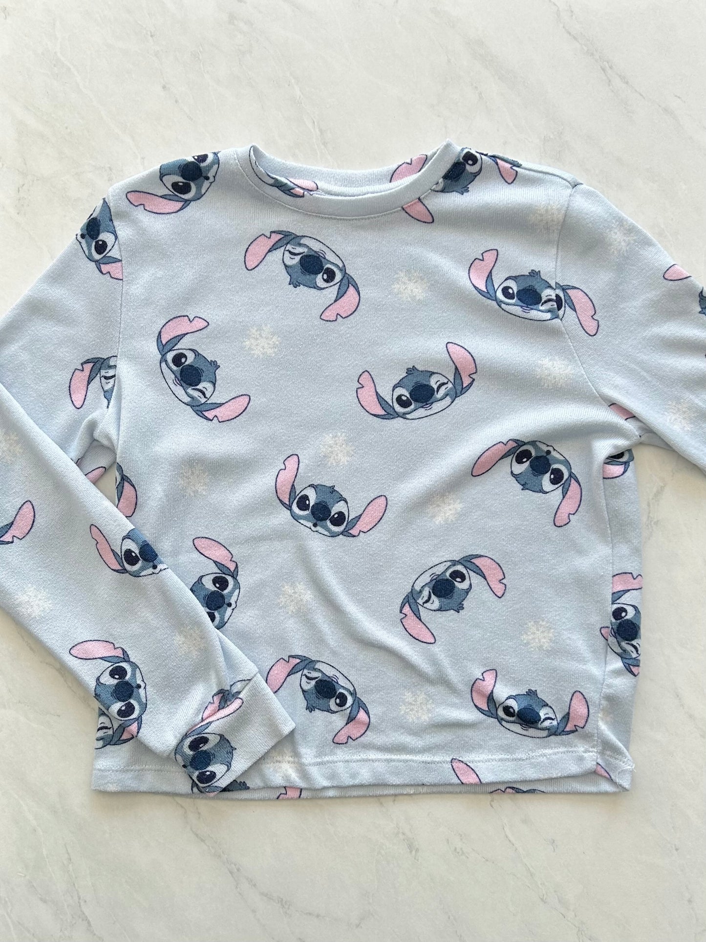 Chandail pyjama - Aucune étiquette, approx 6-7 ans