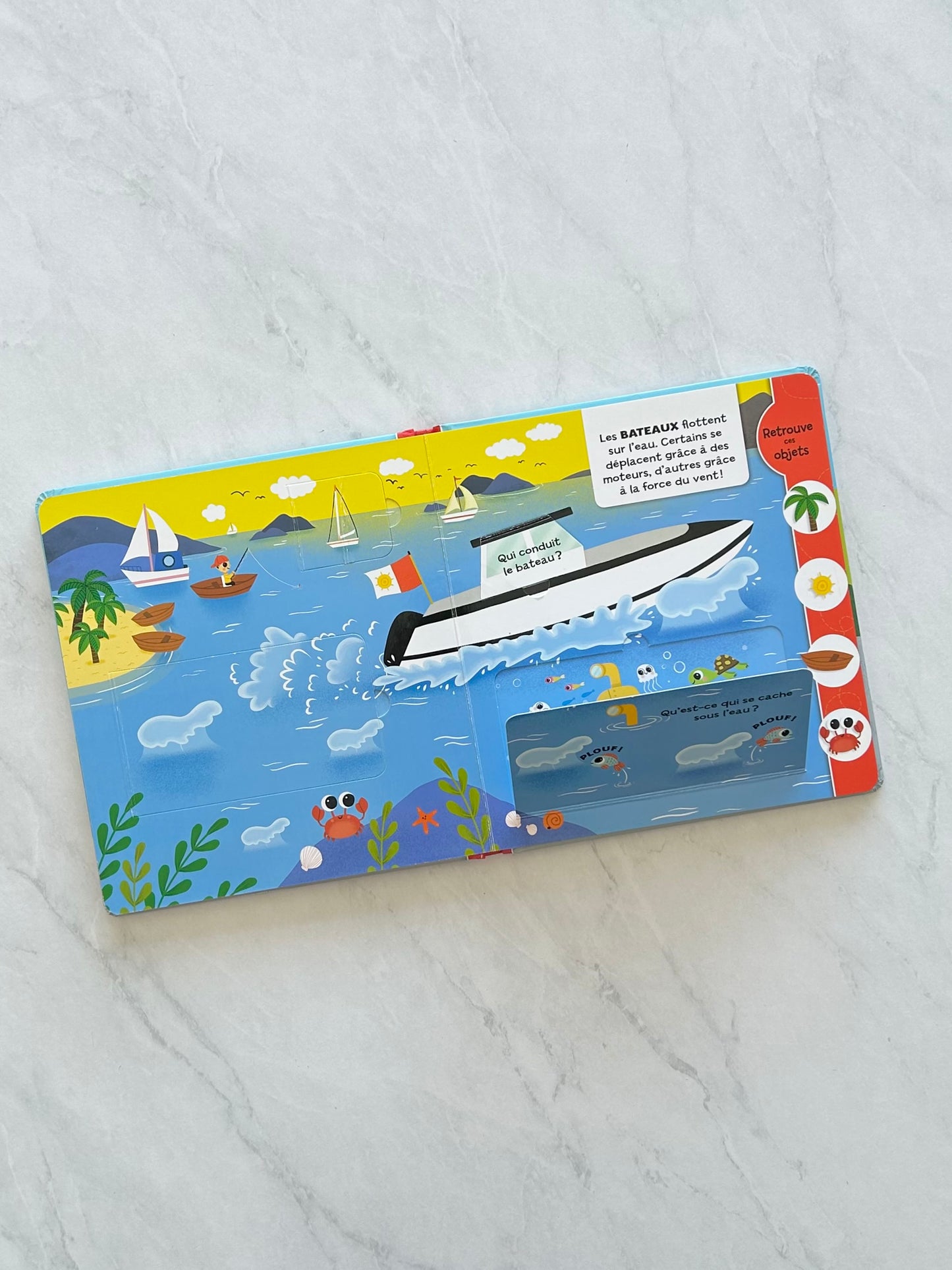 Livre en carton à rabats