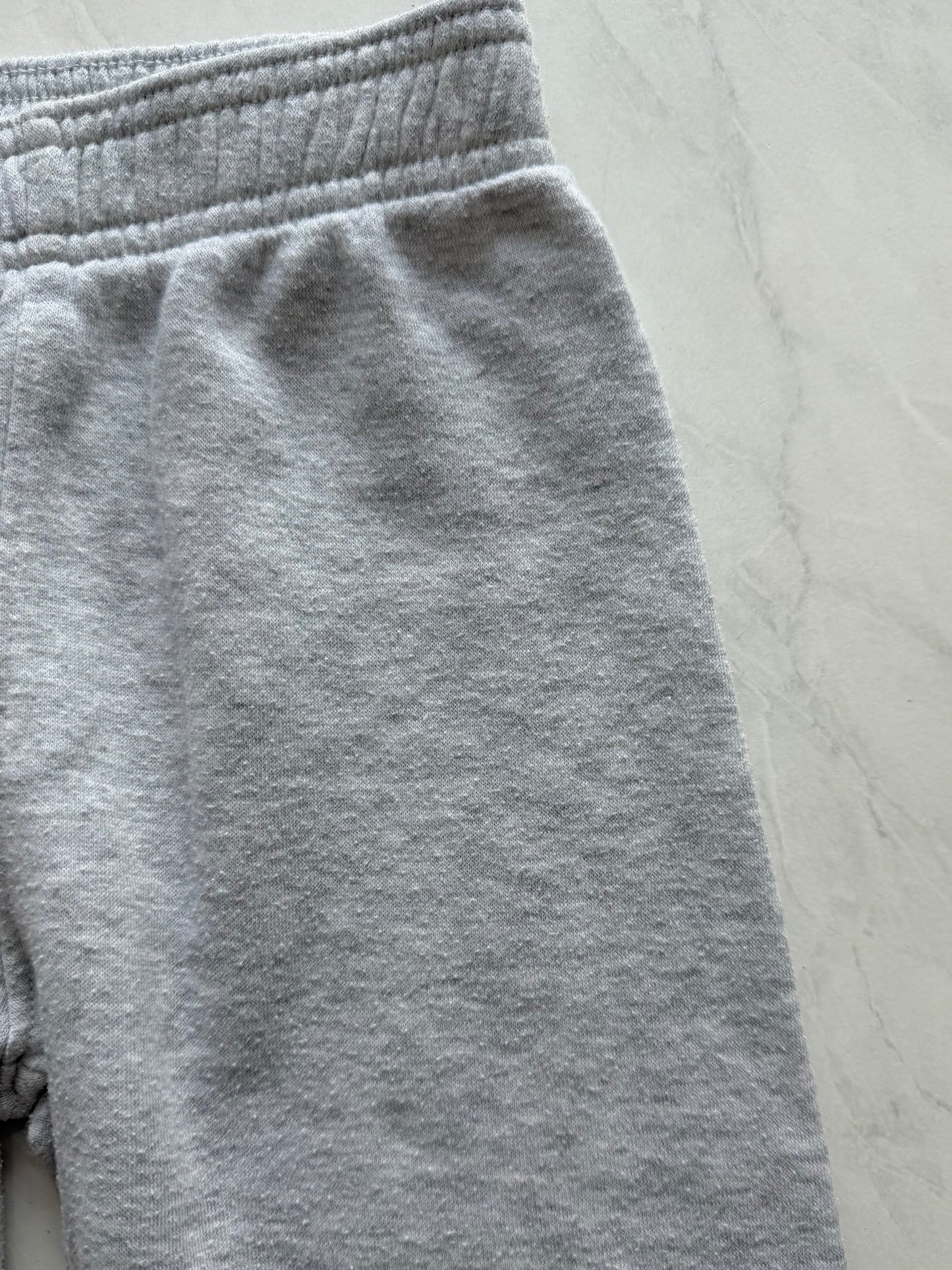 Jogging - Under Armour - 6 ans (légèrement mousseux)