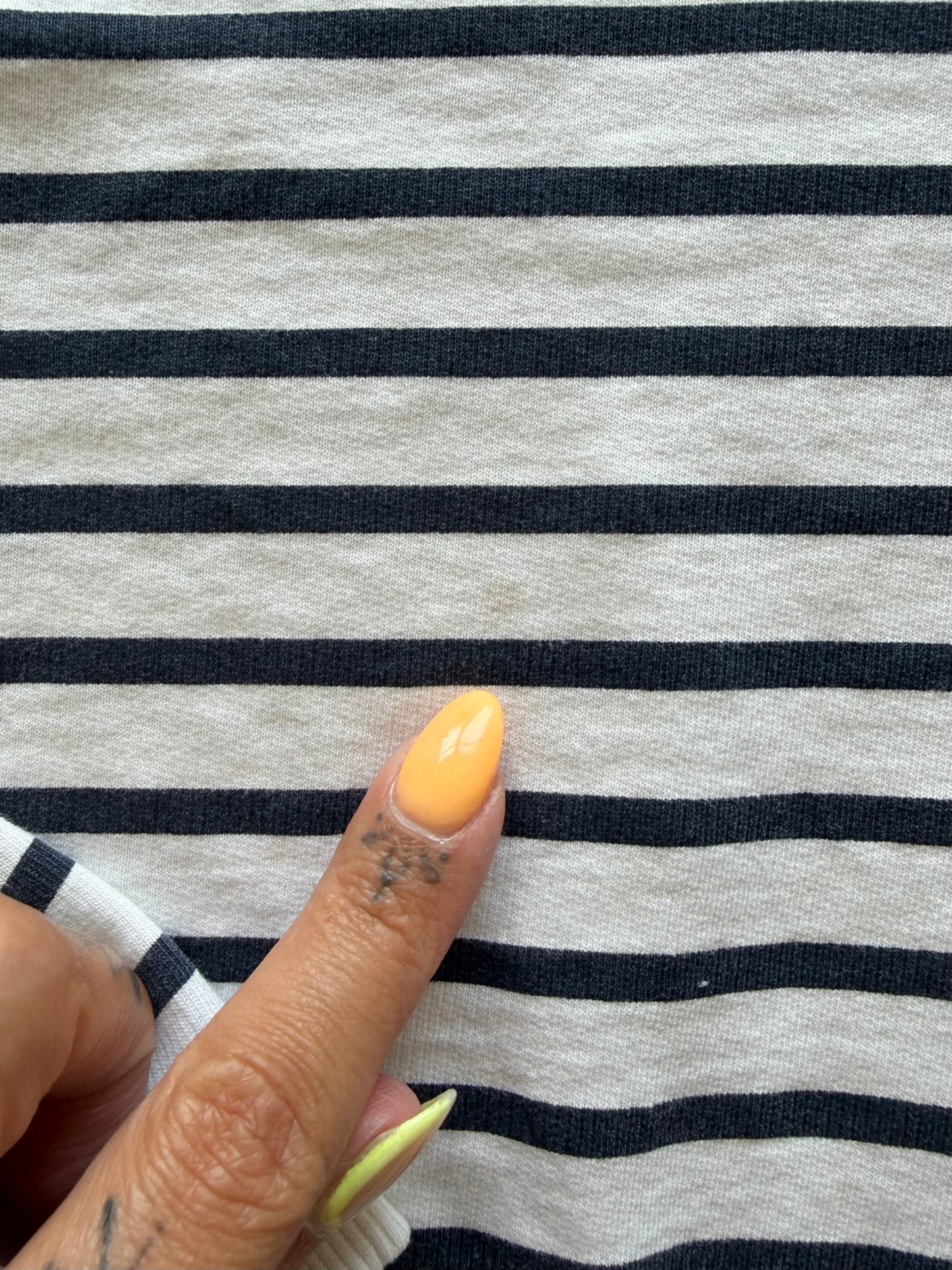 *Imparfait* Chandail manches longues - H&M - 8-10 ans