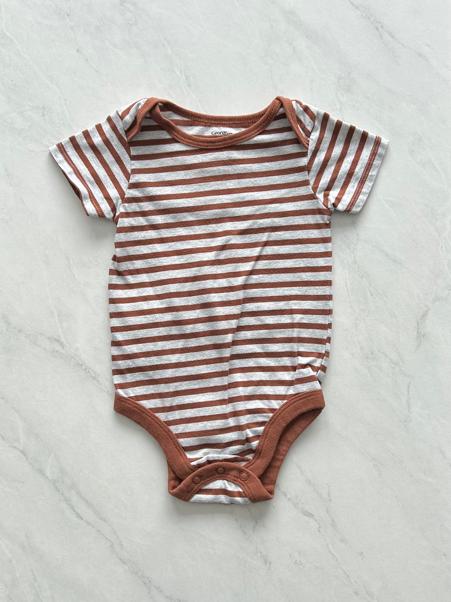 Cache couche - George - 6-12 mois