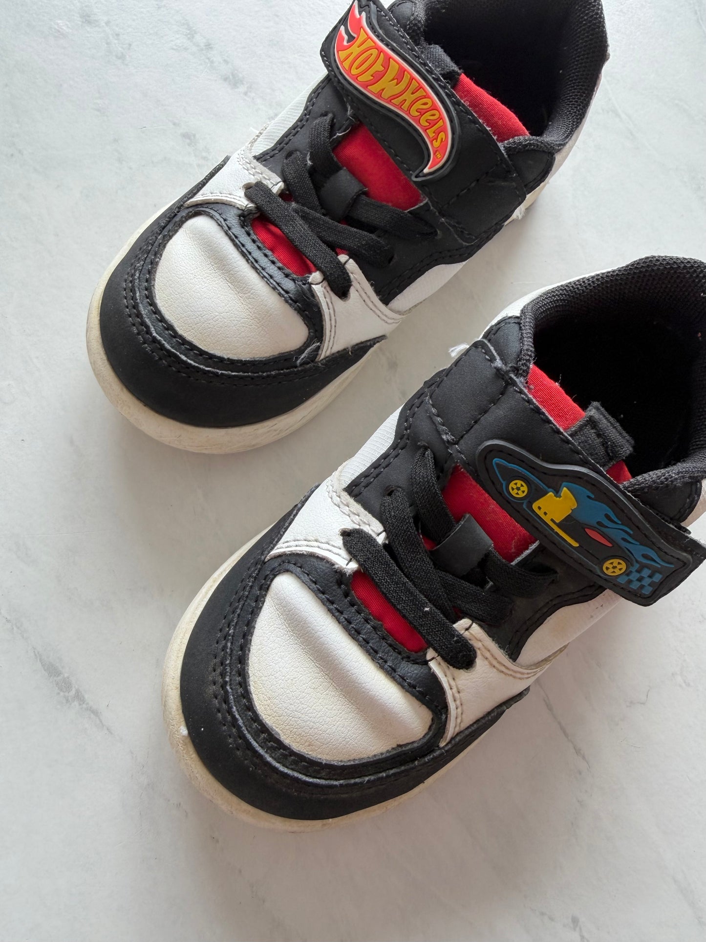 Souliers - Zara X Hot Wheels - 25 (US 9)