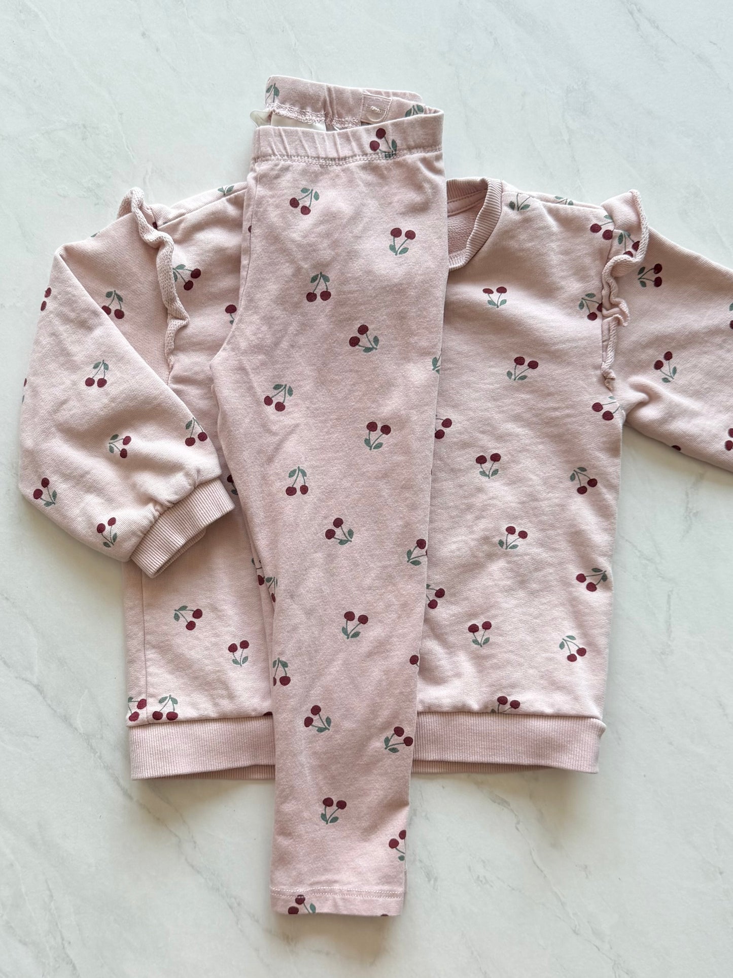 Crewneck - H&M - 2-3 ans (legging imparfait donné avec)