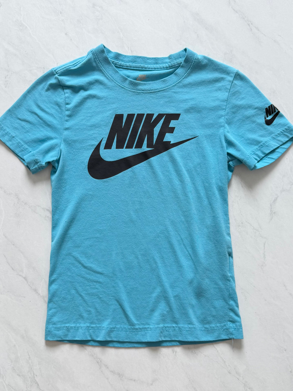 T-shirt - Nike - 6-7 ans (légèrement mousseux)