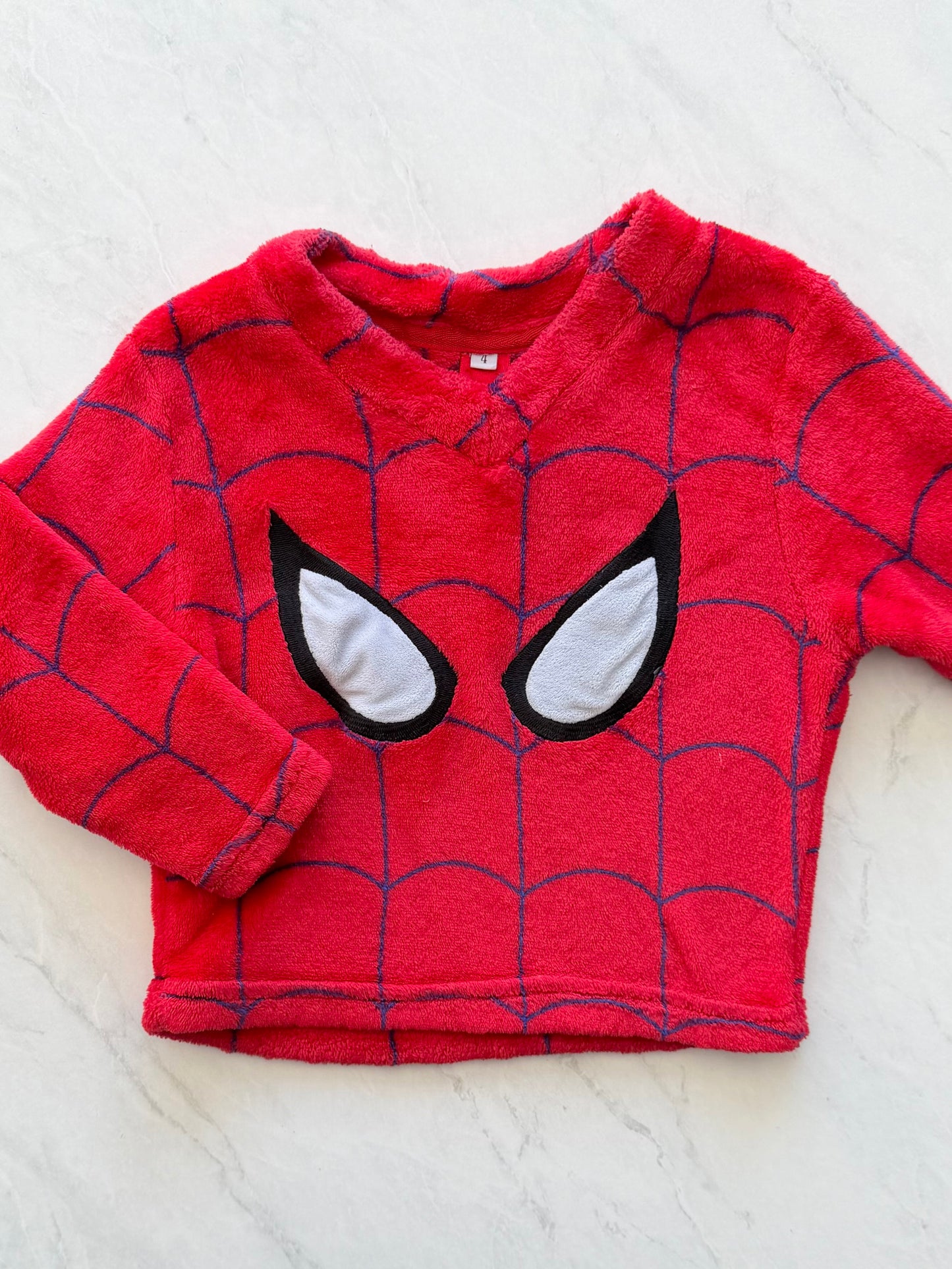 Chandail en tissus doux - aucune marque - 4 ans