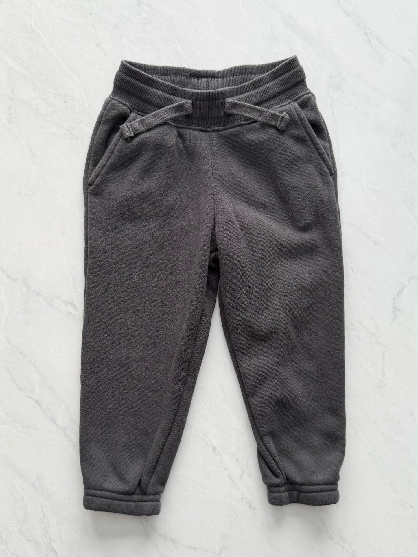 Jogging - OshKosh - 2T