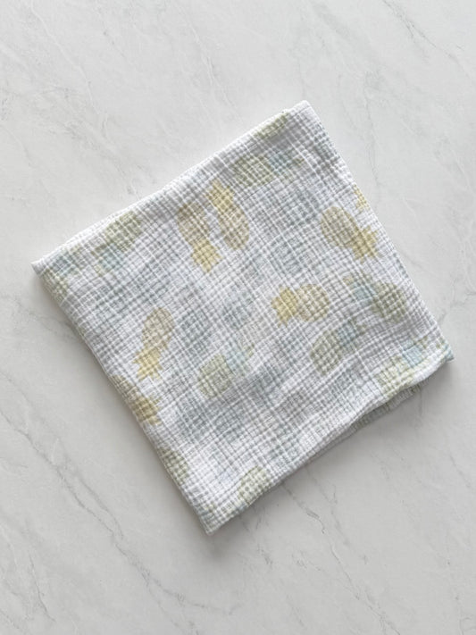 Doudou mousseline - Trois moutons (dessins d’ananas)