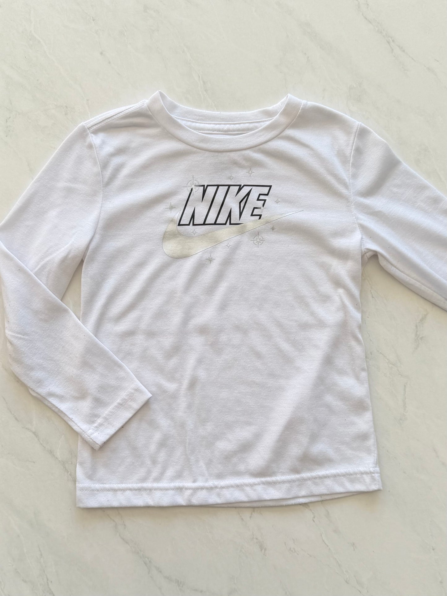 *Imparfait* Chandail manches longues - Nike - 3-4 ans