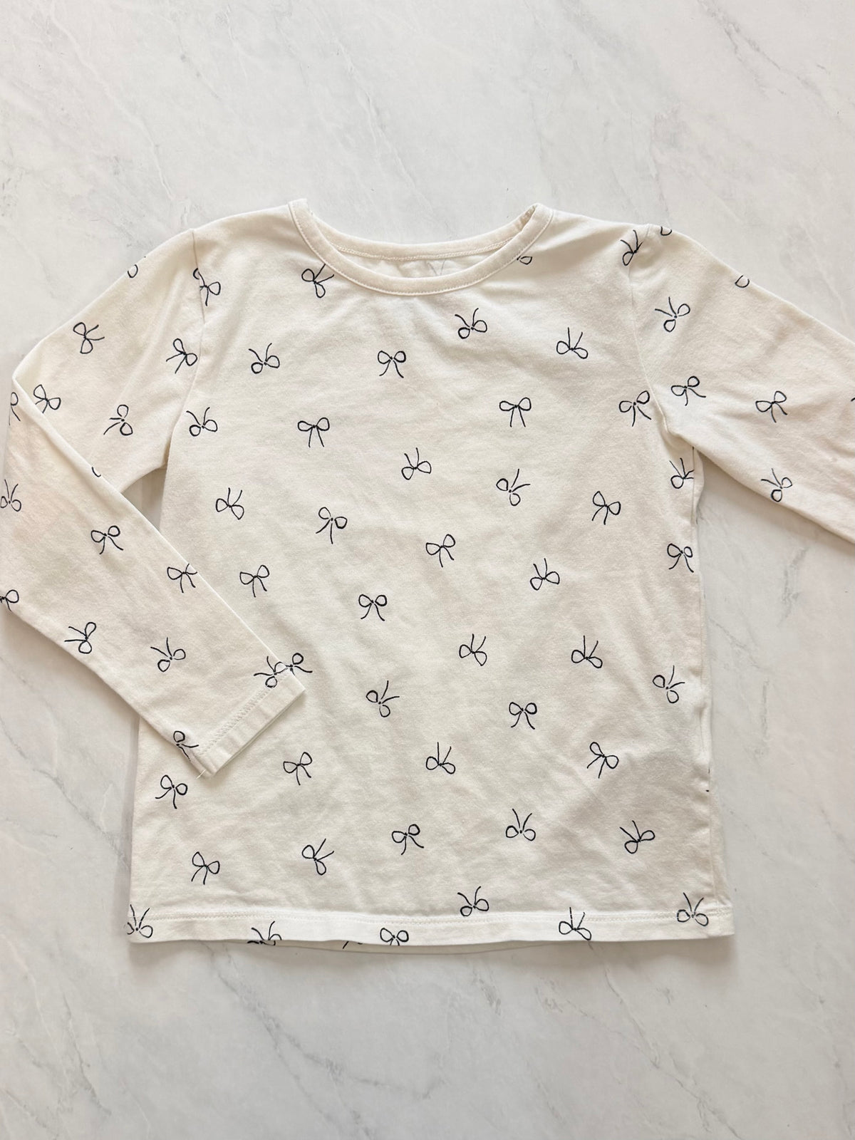 *Imparfait* Chandail manches longues - H&M - 4-6 ans