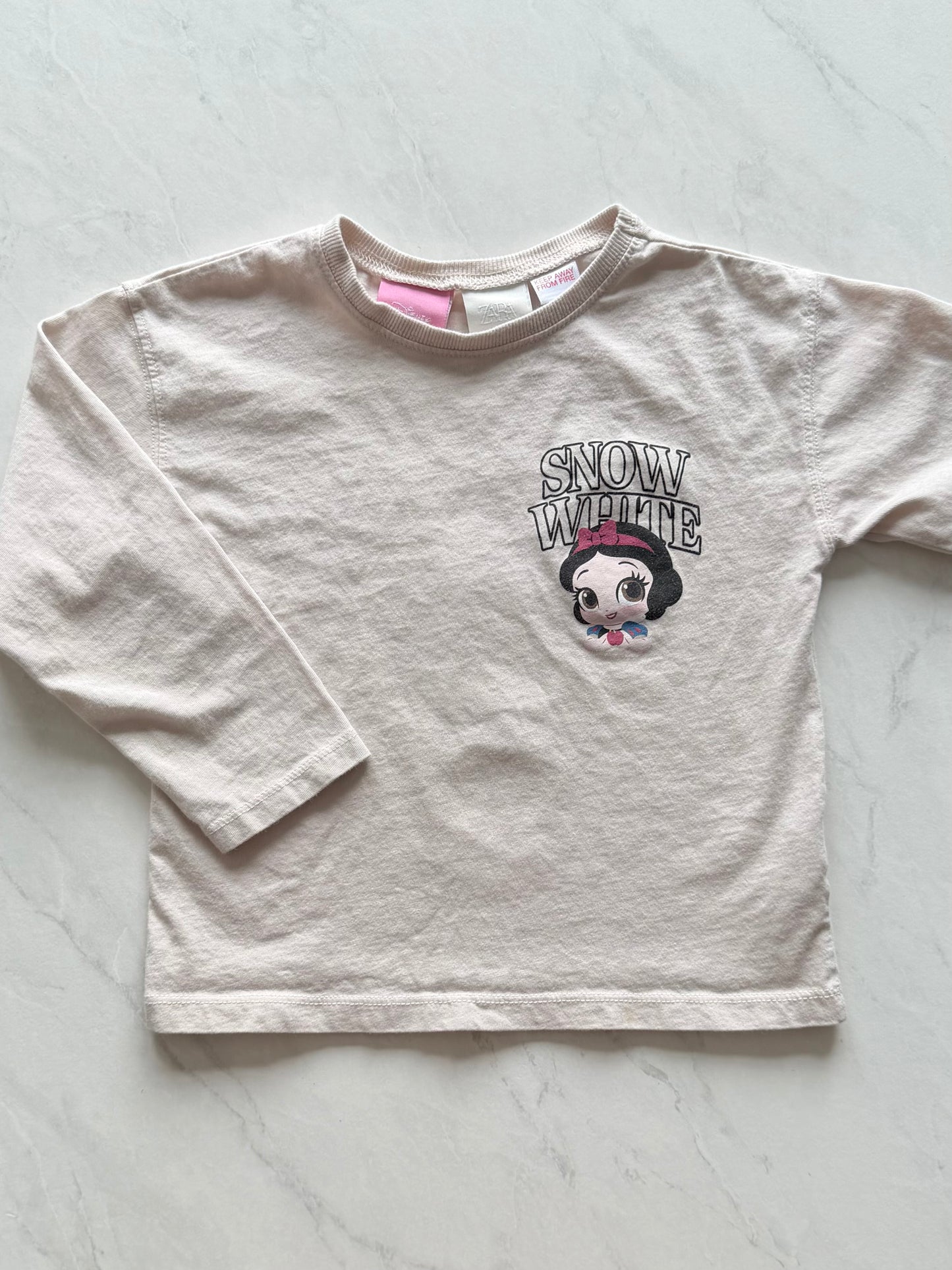*Imparfait* Chandail manches longues - Zara X Disney - 4 ans