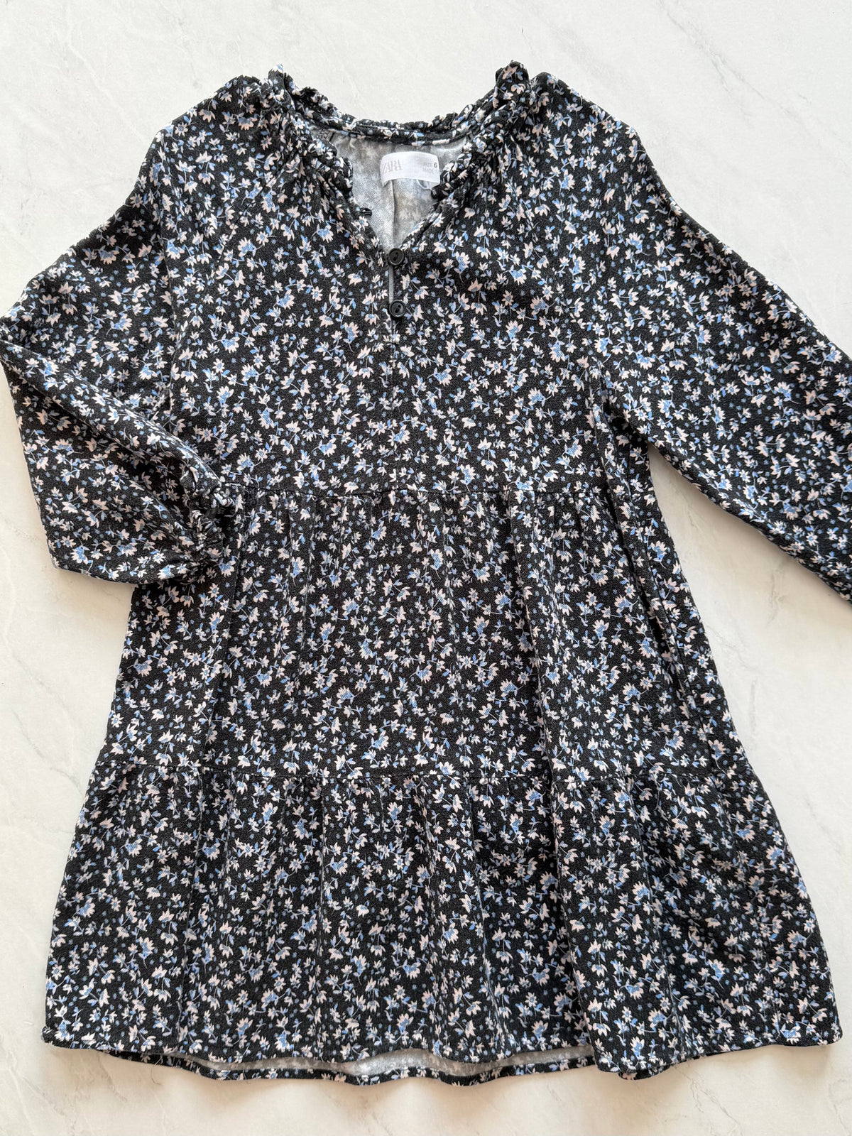 *Imparfait* Robe - Zara - 6 ans (fait petit)
