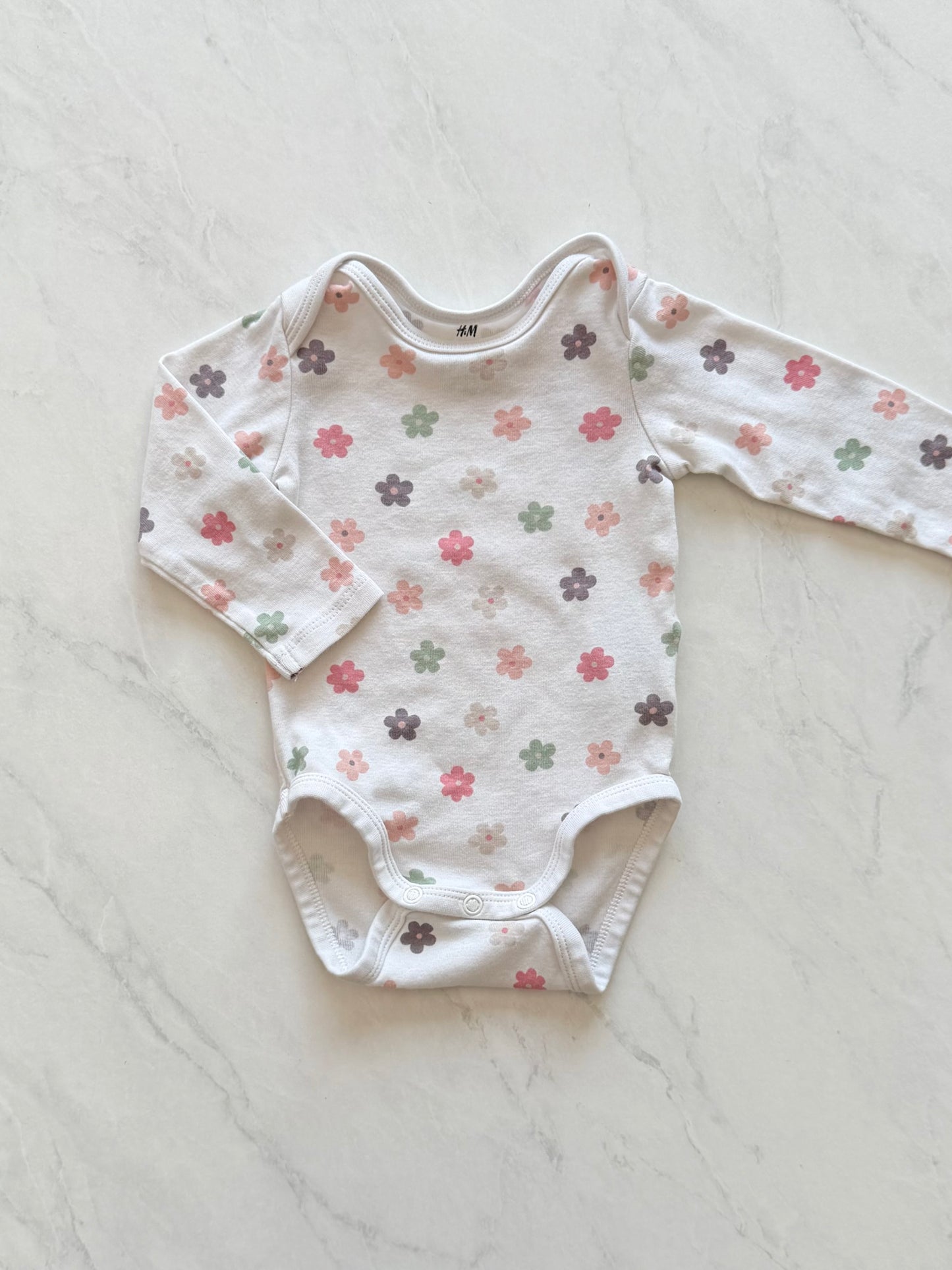 Cache couche manches longues - H&M - 4-6 mois