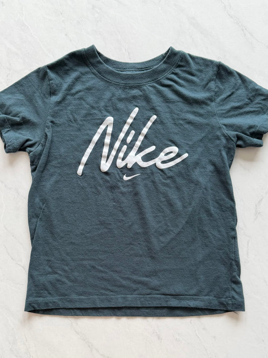 *Imparfait* T-shirt - Nike - Small 6-7 ans