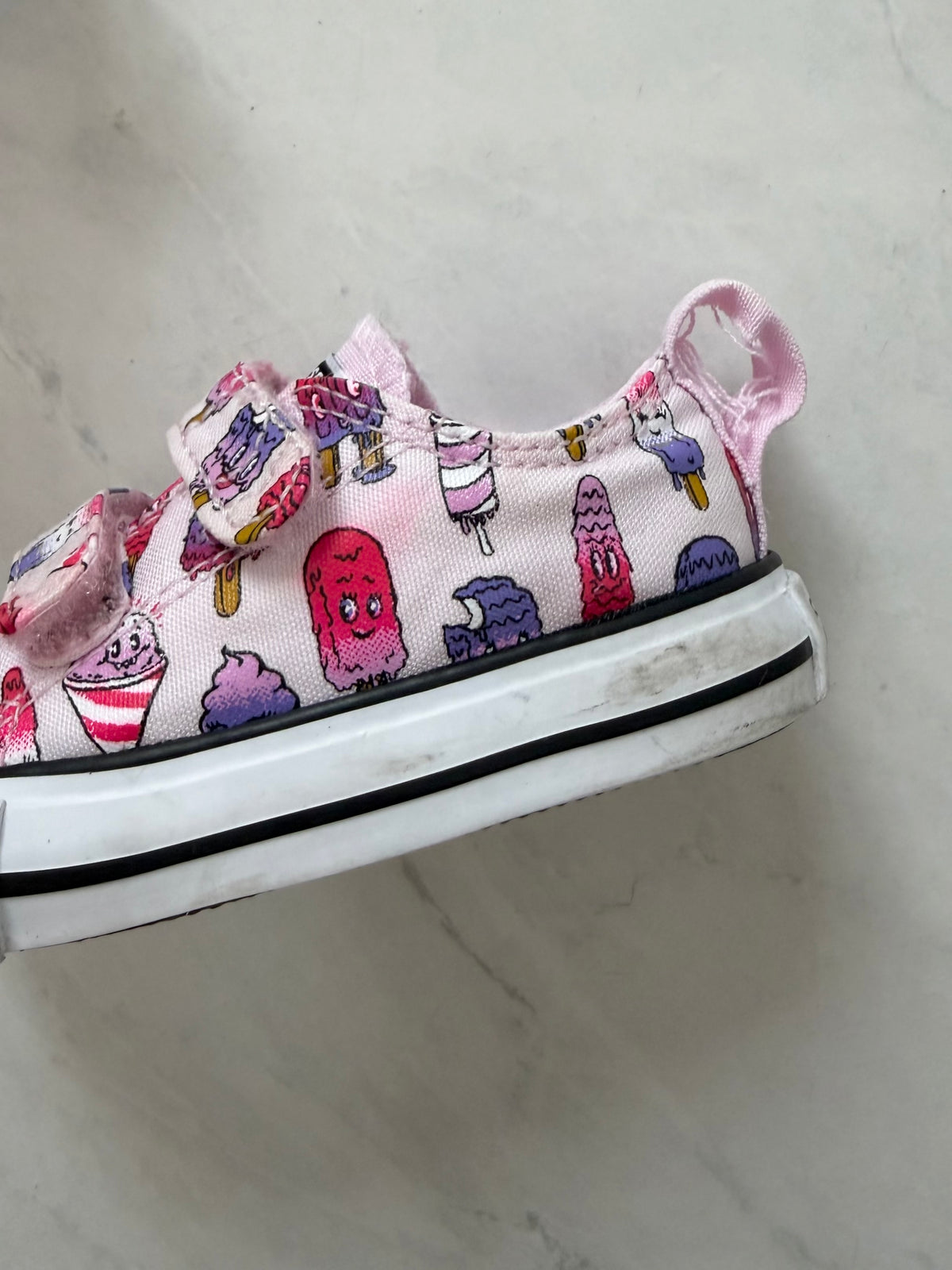 *Imparfait* Souliers à velcros - Converse - US 4