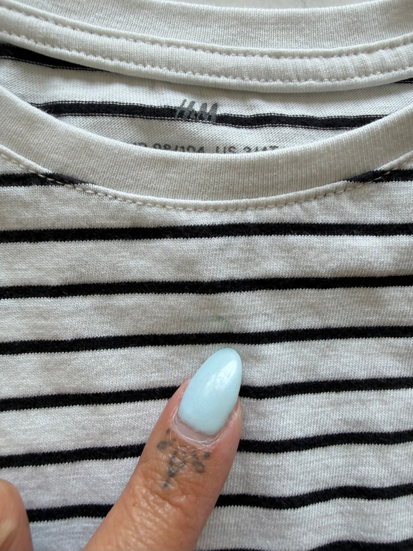 *Imparfait* T-shirt - H&M - 2-4 ans