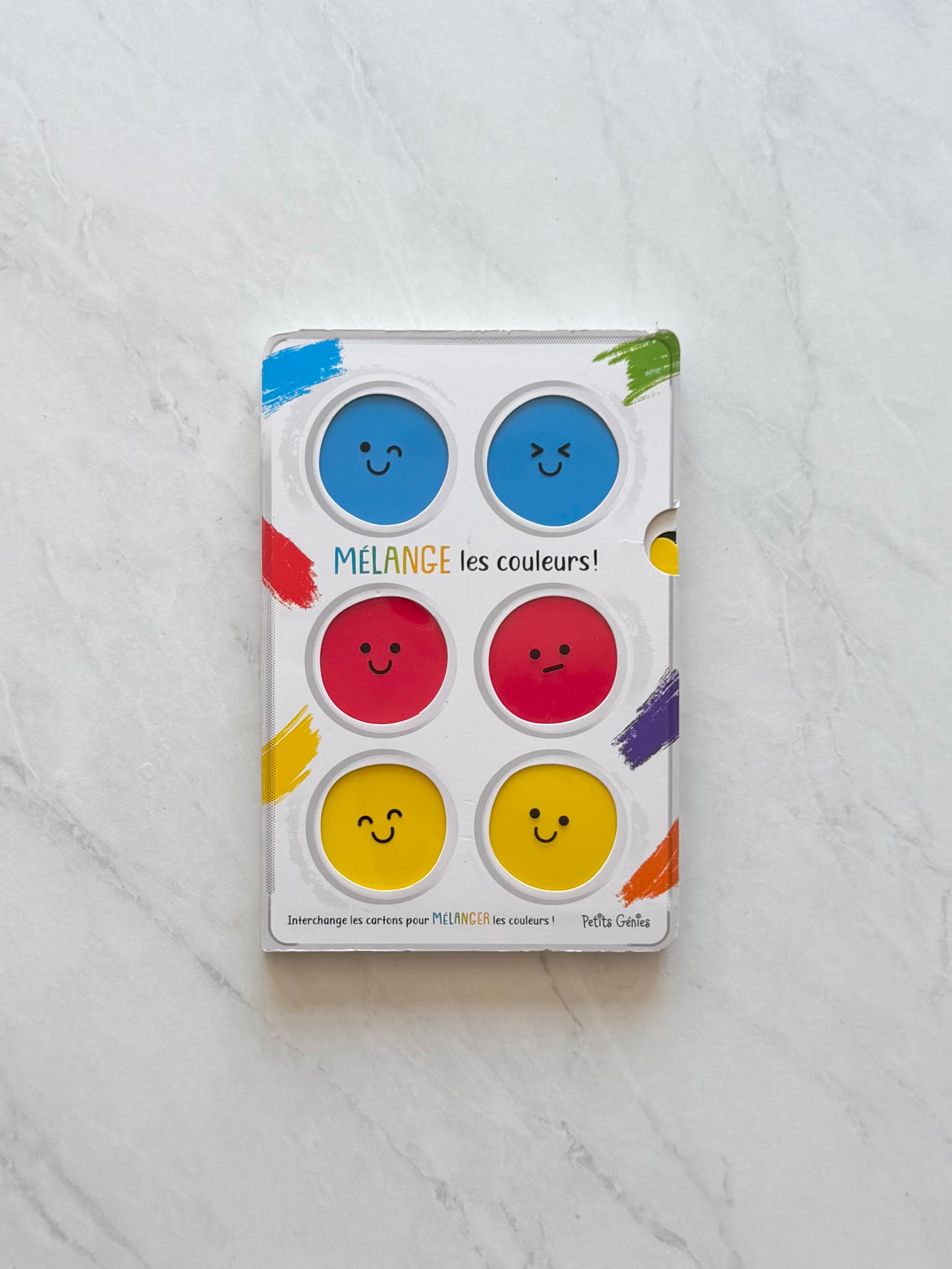Livre en carton interactif