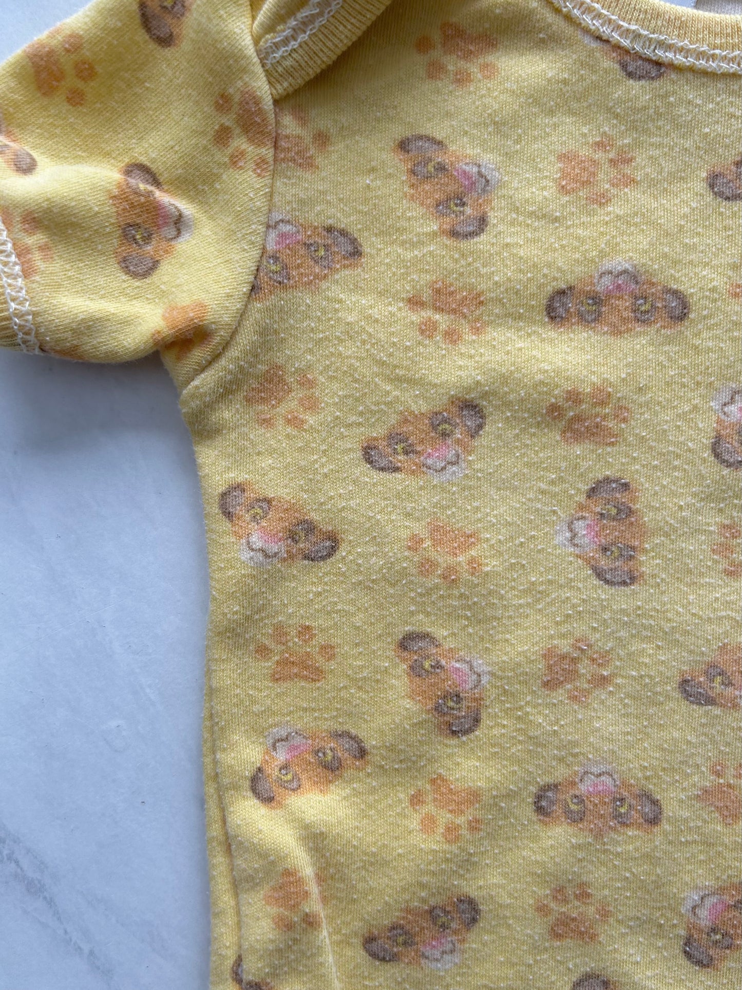 Cache couche - Disney - 3 mois (légèrement mousseux)