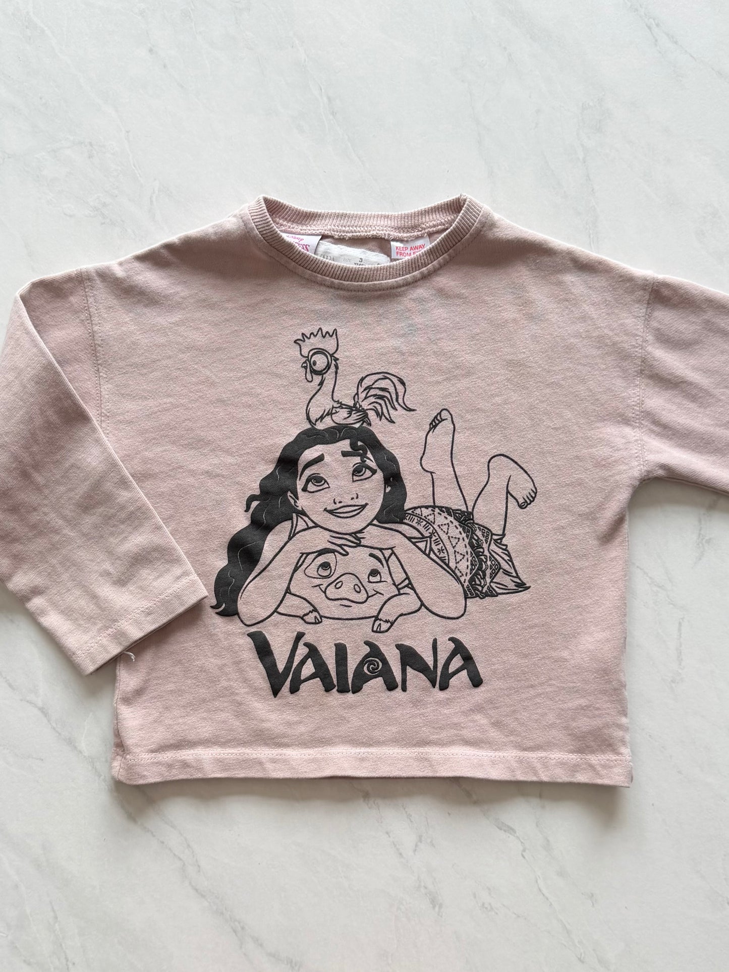 *Imparfait* Chandail manches longues - Zara X Disney - 3 ans