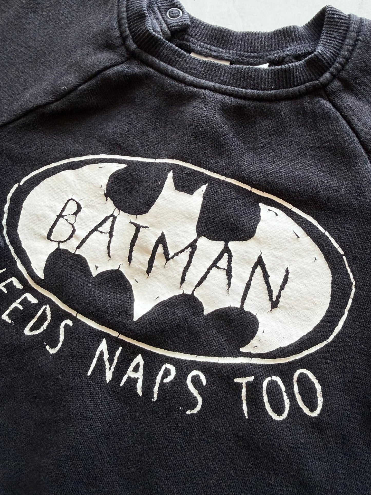 Crewneck - H&M X Batman - 12-18 mois (dessin légèrement craqué)