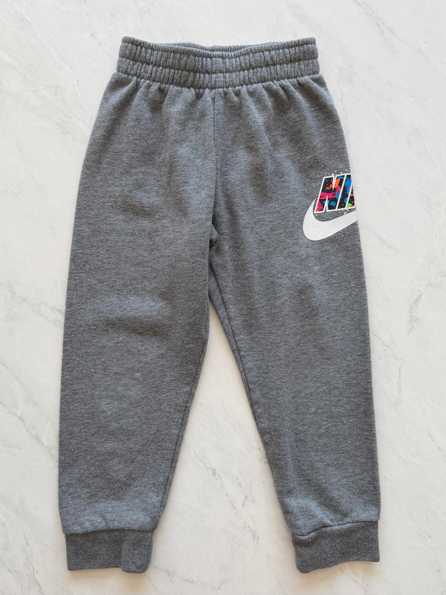 Jogging - Nike - 3-4 ans (légèrement mousseux)