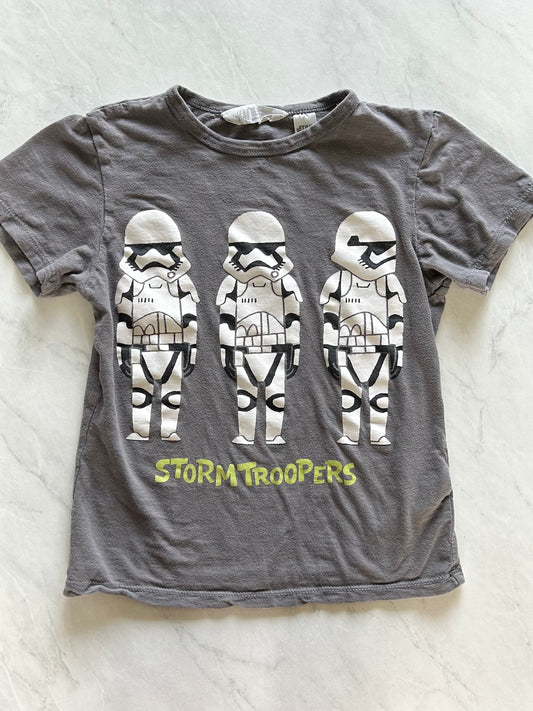 T-shirt - H&amp;M X Star Wars - 6-8 years (well worn)