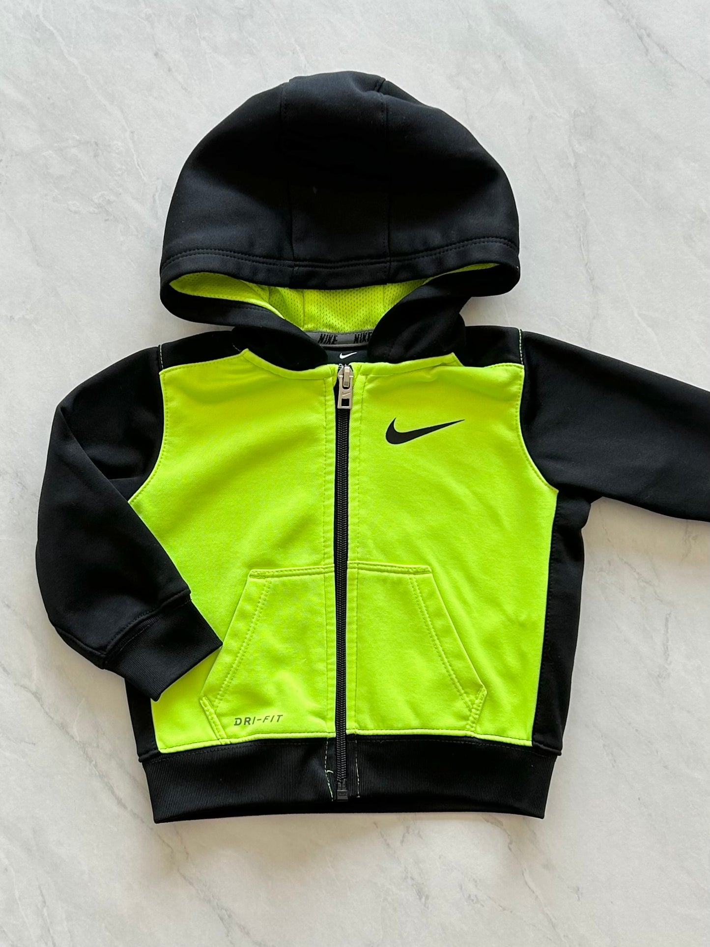 *Imparfait* Veste - Nike dri-fit - 12 mois