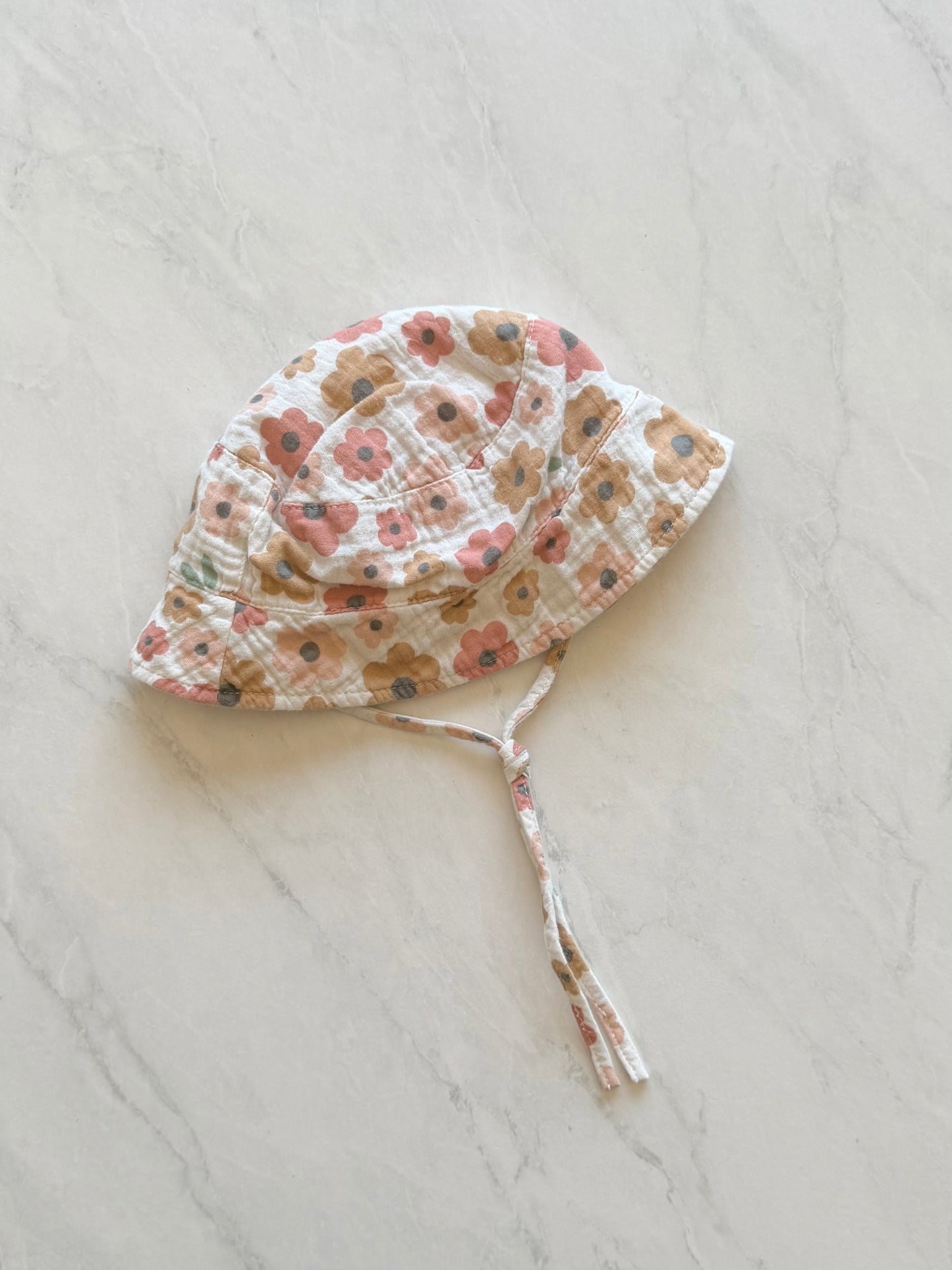 Chapeau en coton mousseline - PL Baby - 12 mois