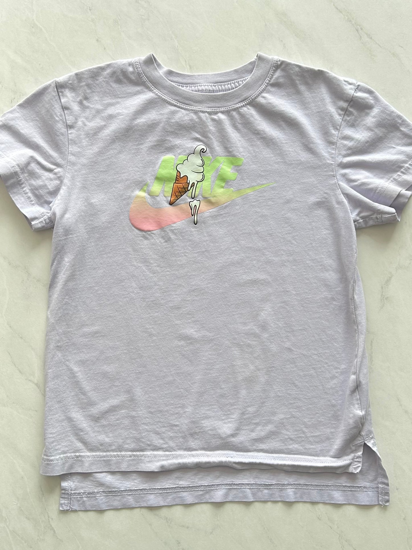 *Imparfait* T-shirt - Nike - Medium (8-10 ans)