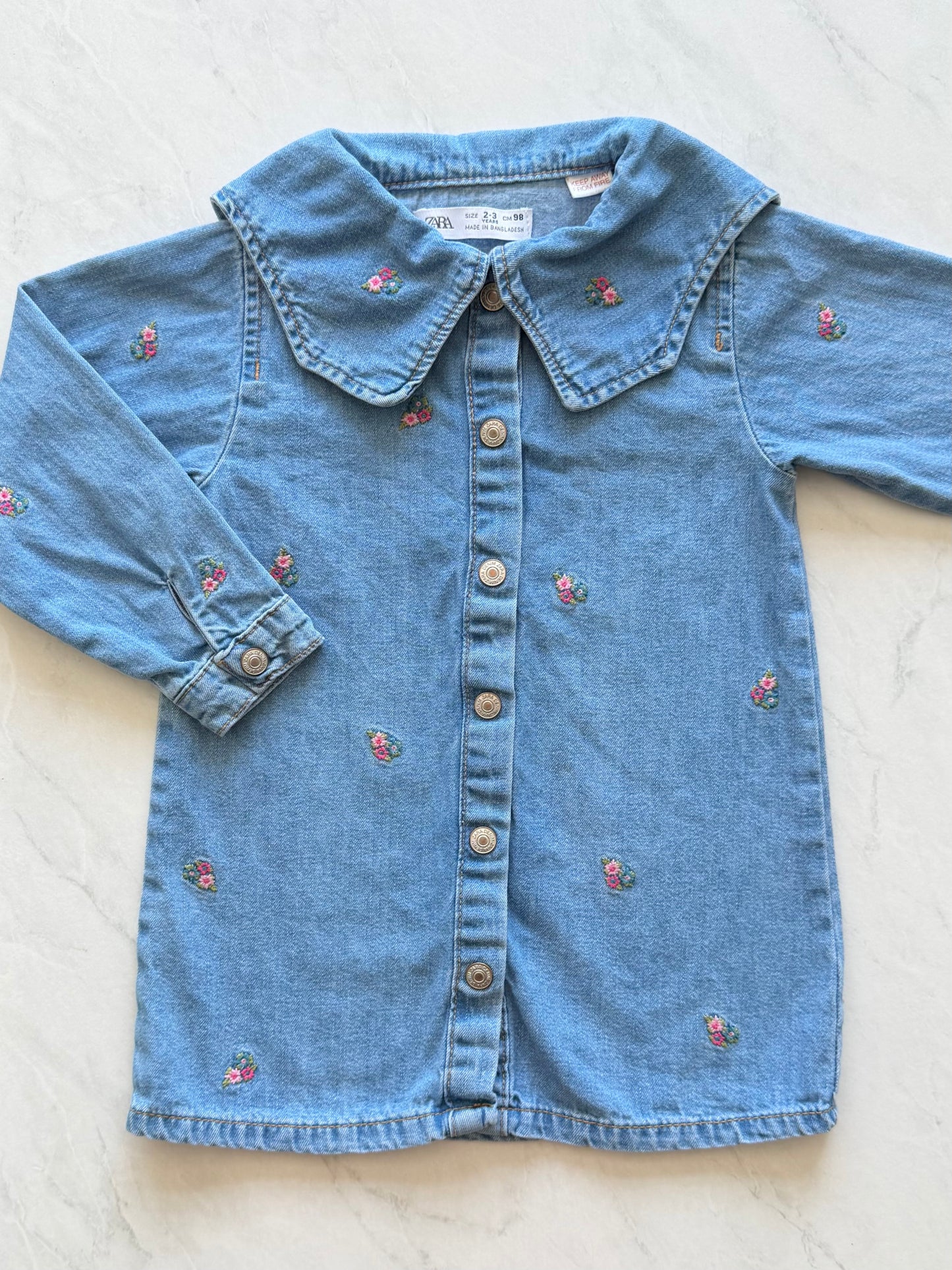 Robe à broderie - Zara - 2-3 ans
