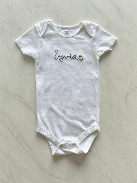 Cache couche personnalisé « Lyvia » en broderie - 12-18 mois