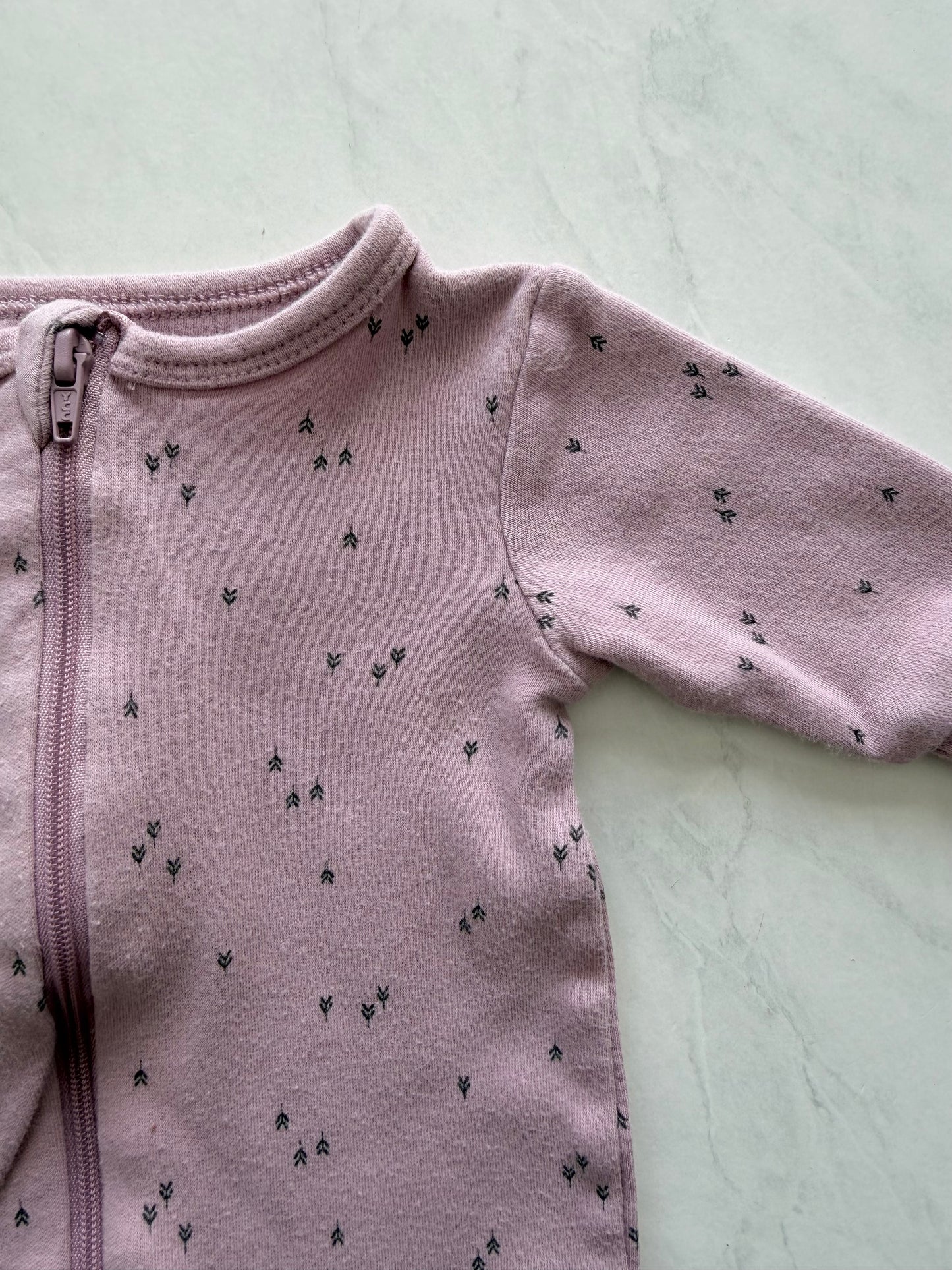 Pyjama à pattes - Tag - NB (légèrement mousseux)