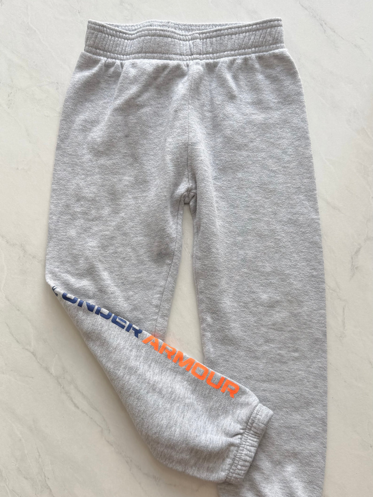 Jogging - Under Armour - 6 ans (légèrement mousseux)