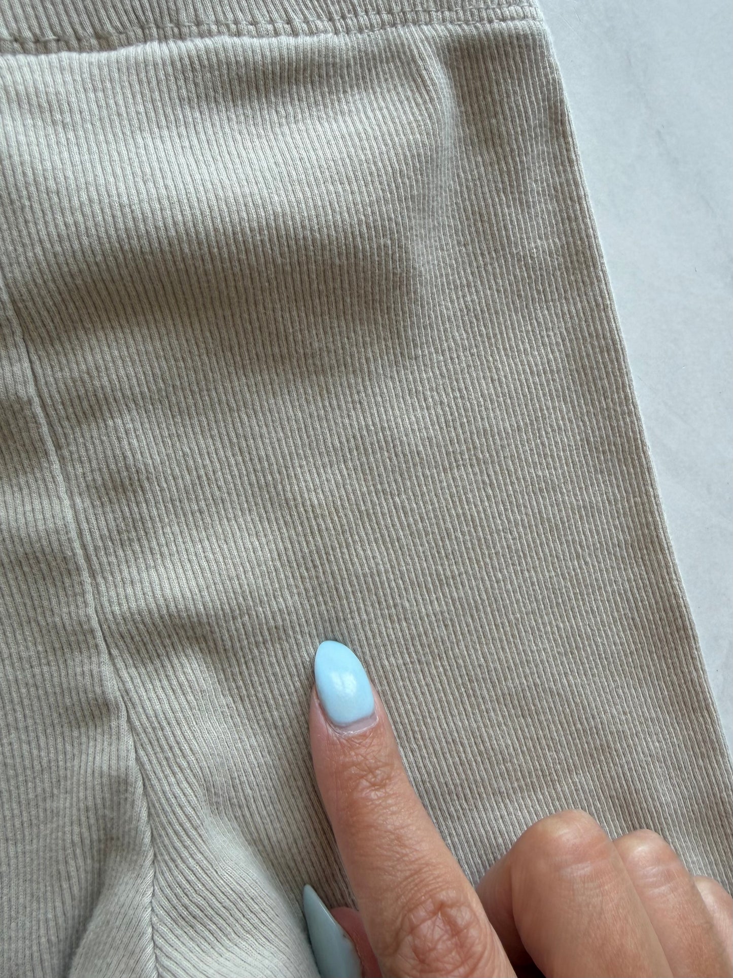 *Imparfait* Pantalon côtelé - H&M - 9-12 mois