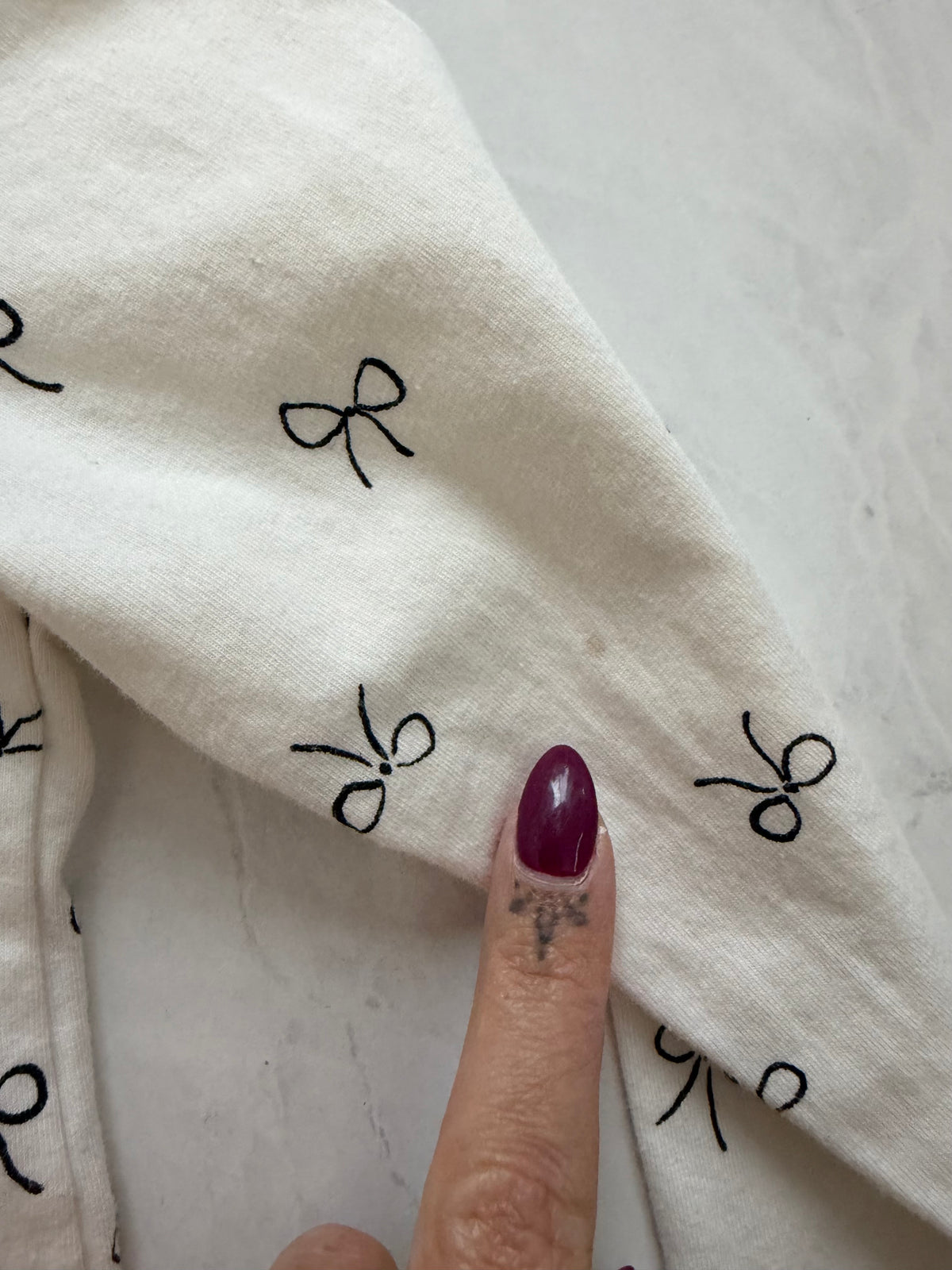 *Imparfait* Chandail manches longues - H&M - 4-6 ans