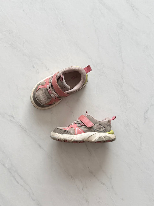 *Imparfait* Souliers - Zara - 23 (US 7)