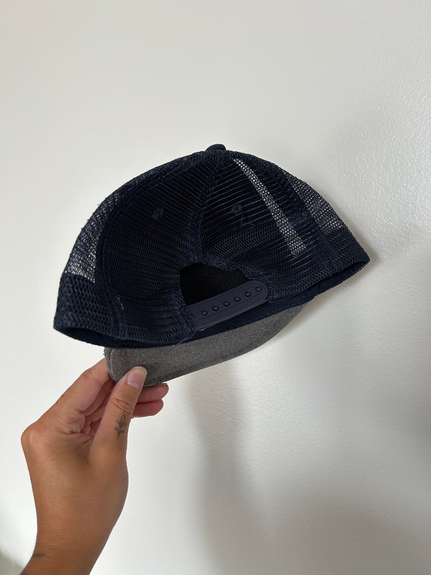 Adjustable cap - Fit 2 years and over (no label)