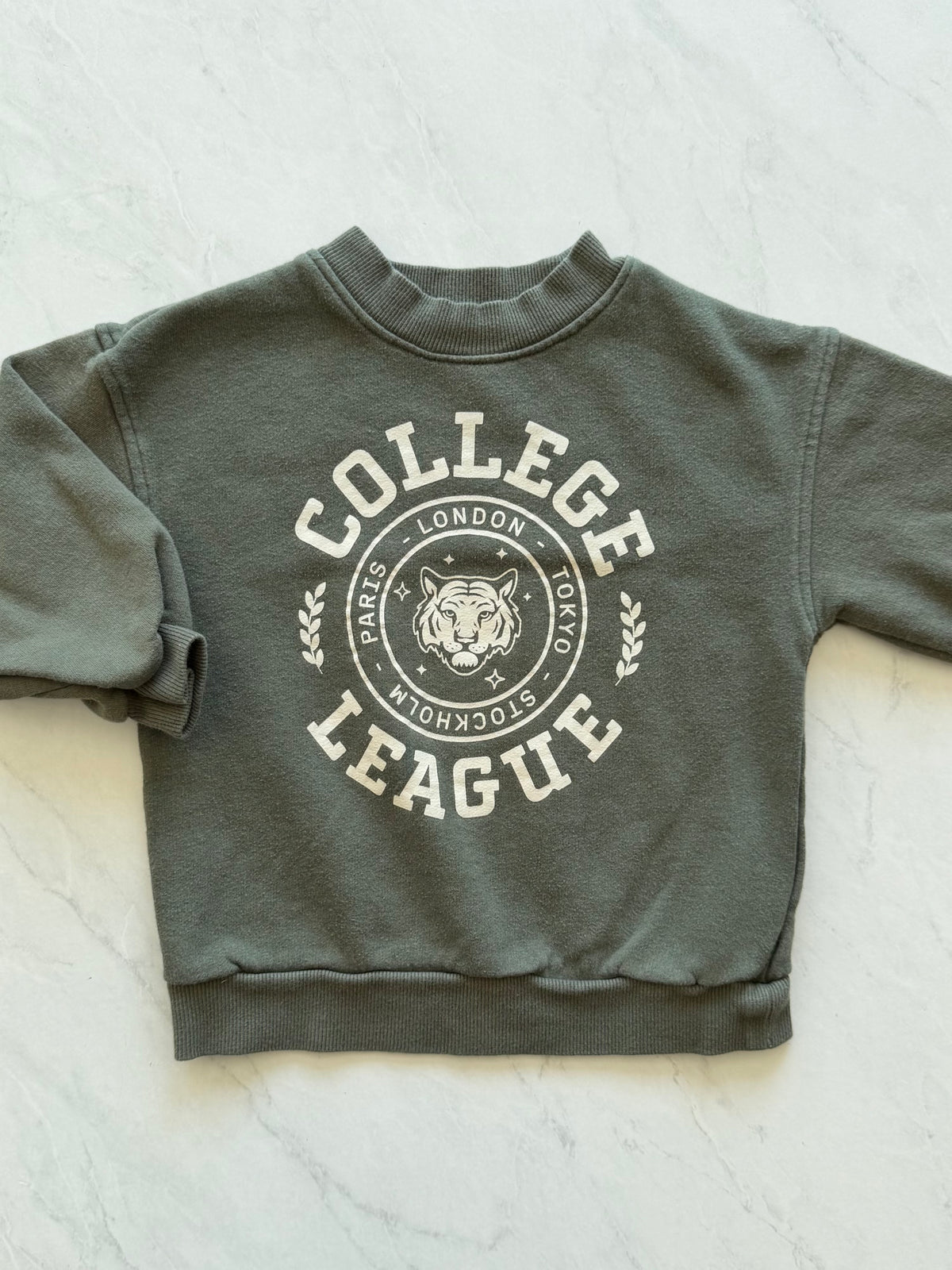 Crewneck - H&M - 2-4 ans (légèrement mousseux)